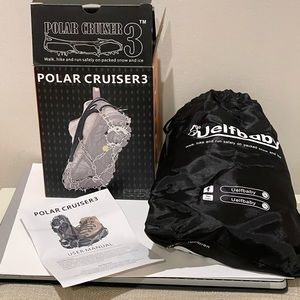Unisex Polar Cruisers 3 from Uelfbaby for walking on packed snow or ice
